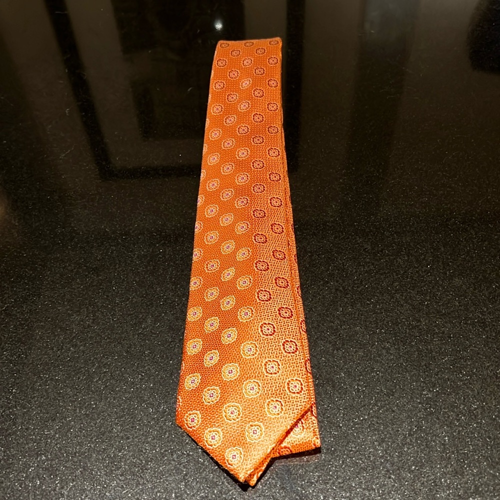 Canali Men’s Floral Orange Silk Tie. Retail $160